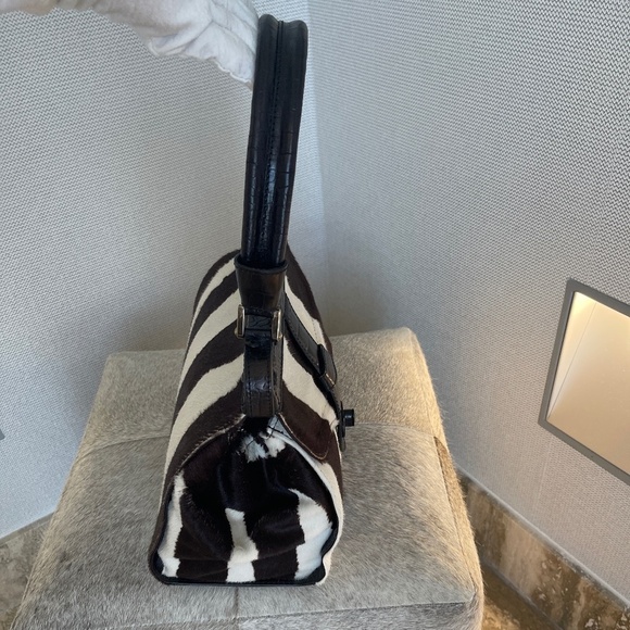 VALENTINO Black & White ZEBRA Print Handbag, - Picture 5 of 13